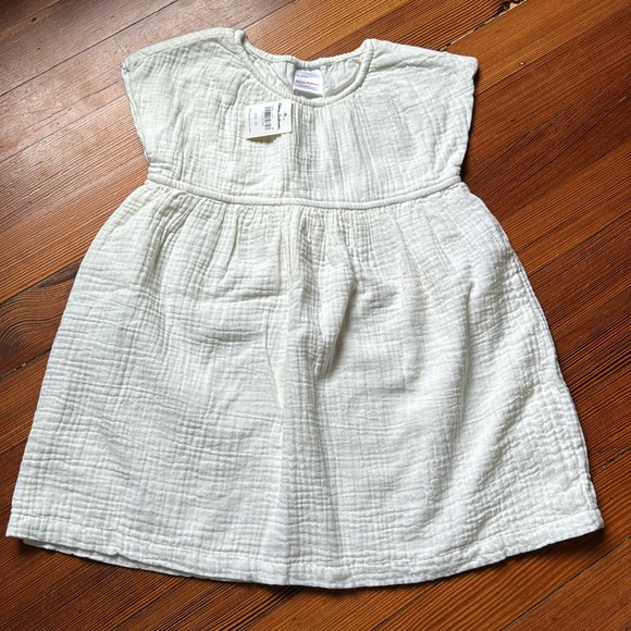 BNWT Hanna Andersson | Dress And Bloomers Set 3T (90) - Picture 2 of 9